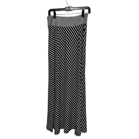 CIV) Hannah long skirt Women's Size Small S black‎ white Maxi Stripe - Picture 1 of 7